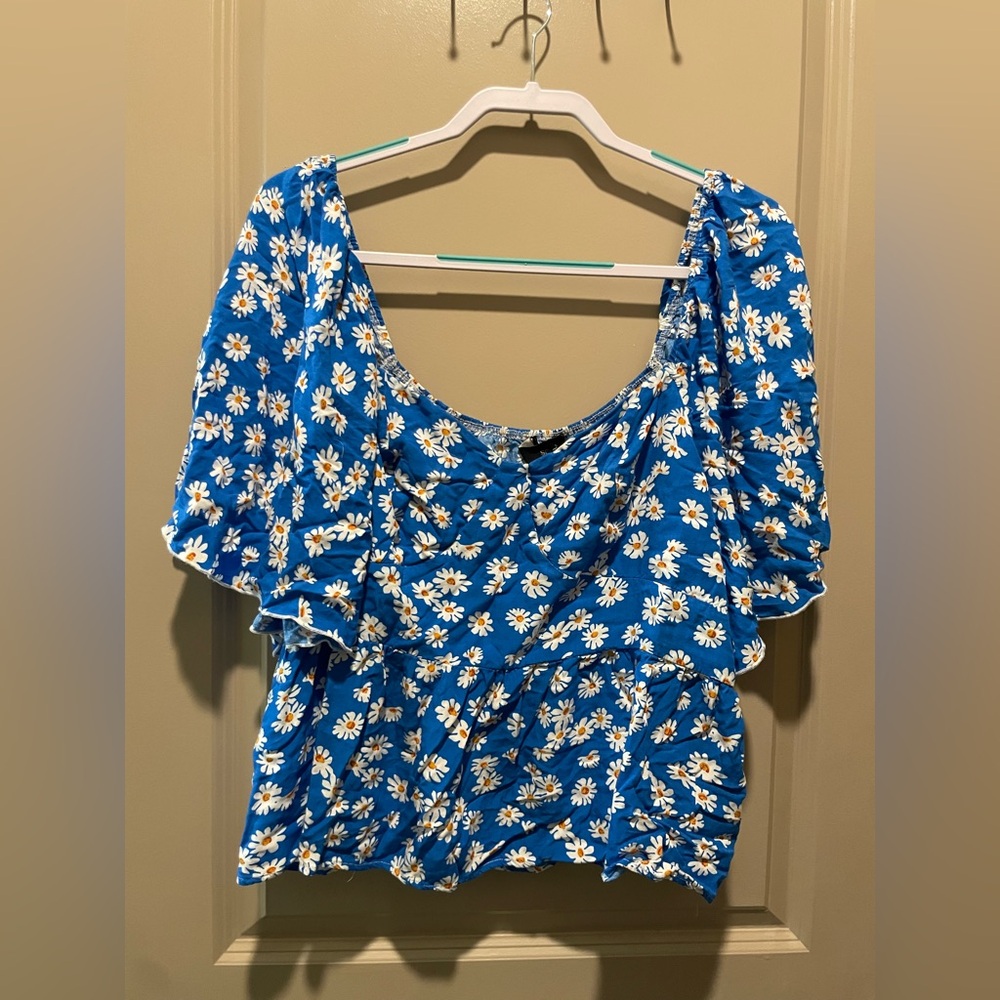 Floral Blue Blouse with White Daisies